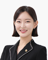 A Picture of Kim Hye Ji                    