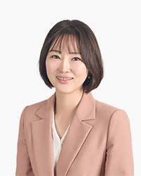 A Picture of Yun Young Hee                 